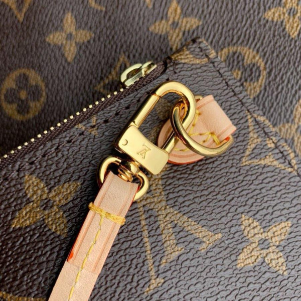 l0*is V*t0n neverfull mm