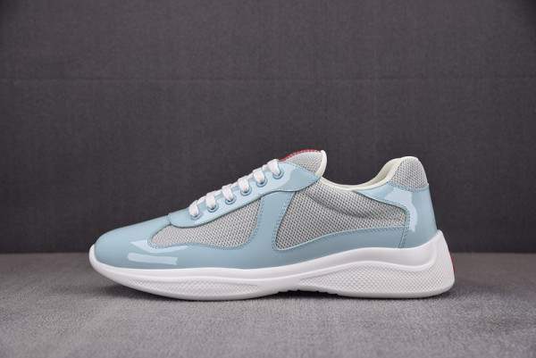 Pra*a sneaker