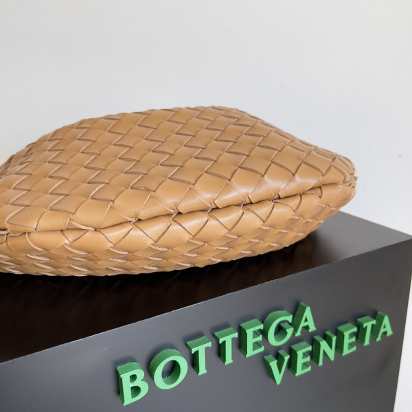 bo*te*ga Ve*ne*ta classic sardine top handle bag