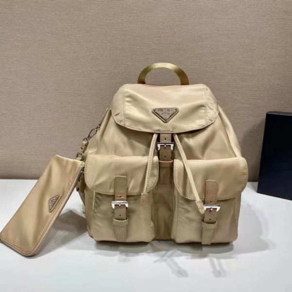 Pra*a re-nylon medium backpack-32-15-30cm