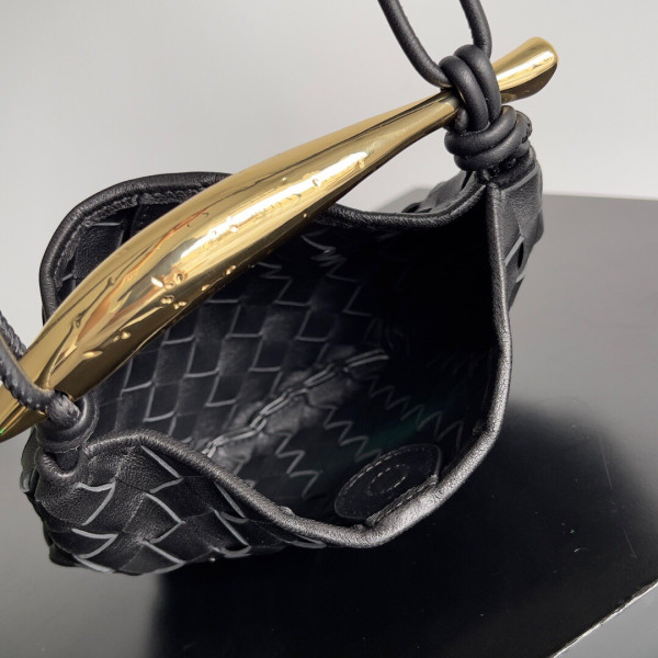bo*te*ga Ve*ne*ta  mini sardine top handle bag