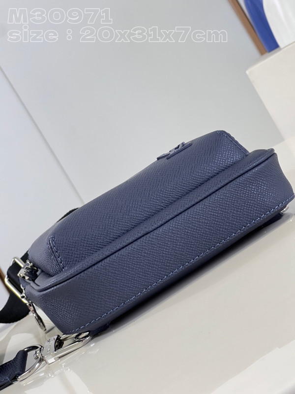 l0*is V*t0n avenue slingbag nm