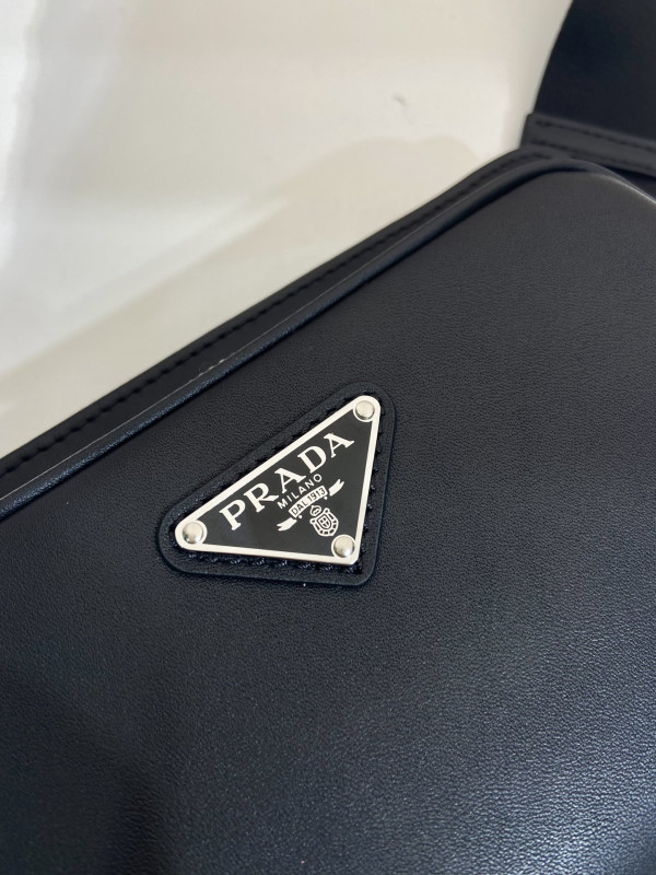 Pra*a leather belt bag