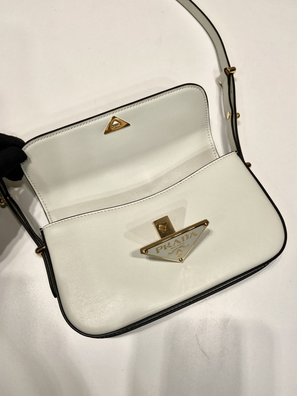 Pra*a patent bag-20*10*4cm