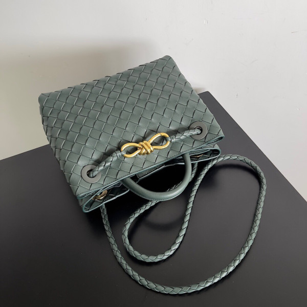 bo*te*ga Ve*ne*ta small andiamo-25*22*10.5cm