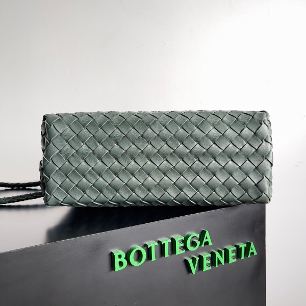 bo*te*ga Ve*ne*ta medium andiamo