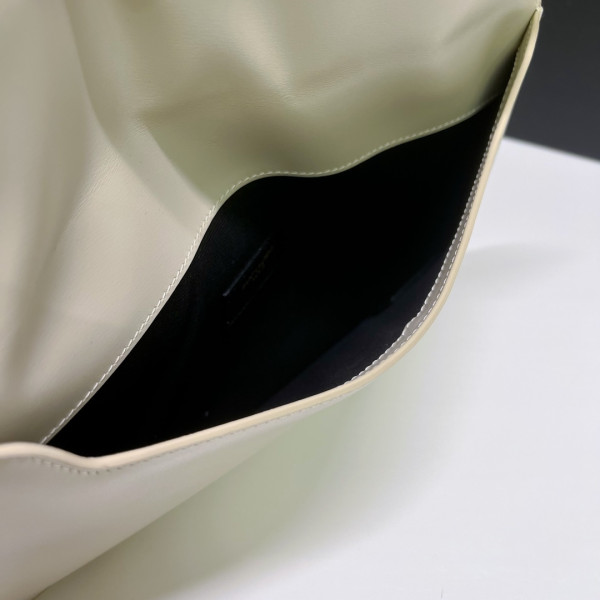 Y*L uptown pouch