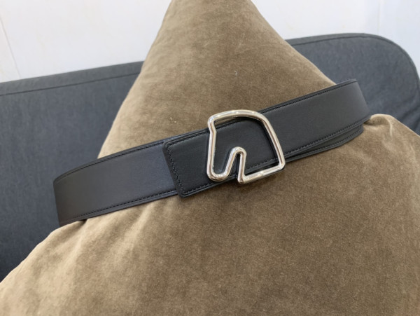 H**mes belt