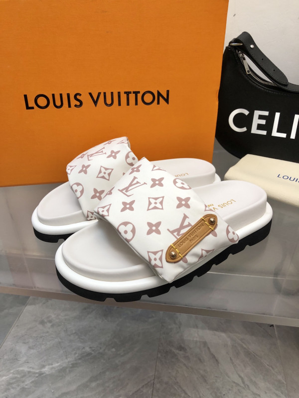 l0*is V*t0n pool pillow comfort mule