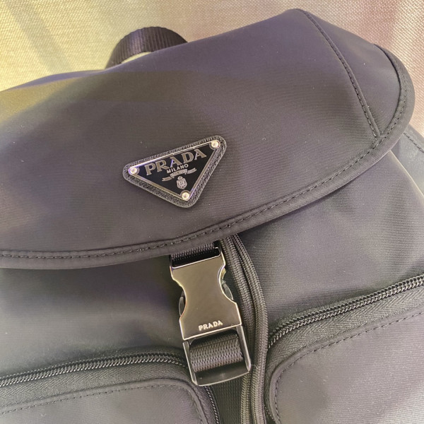 Pra*a backpack-30*34*13cm