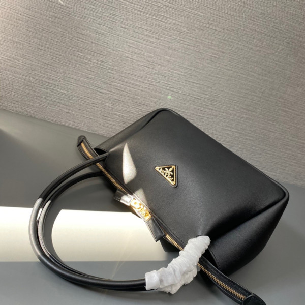 Pra*a leather handbag-28*18*11cm