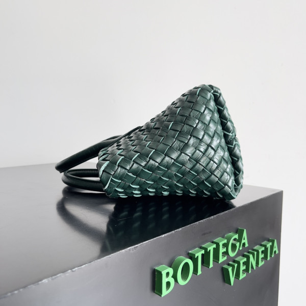 bo*te*ga Ve*ne*ta mini cabat-22*6.5*15.5cm