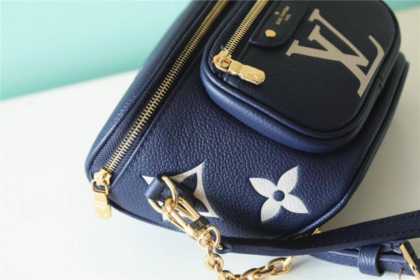 l0*is V*t0n mini bumbag-17-12-9.5cm