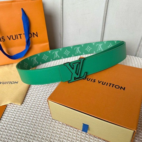 l0*is V*t0n belt