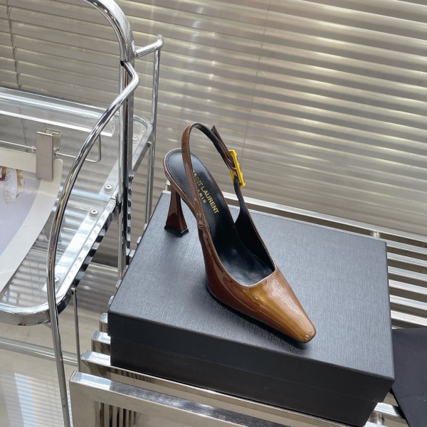 Sa**t Lau*nt heels