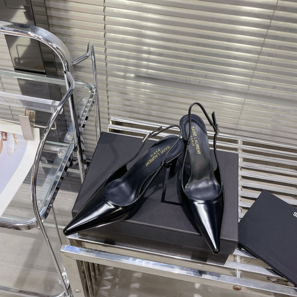 Sa**t Lau*nt heels