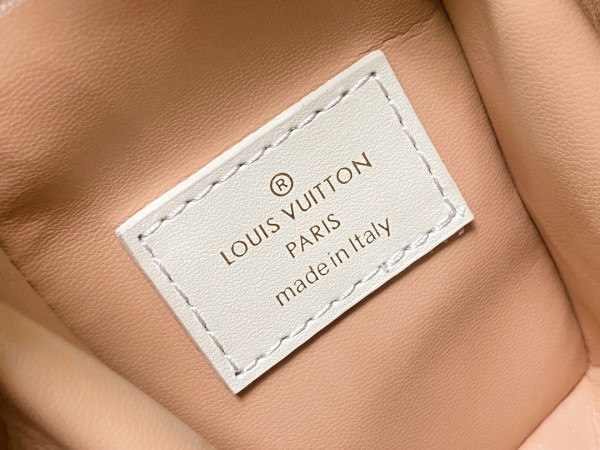 l0*is V*t0n side trunk pm-18*12.5*8cm