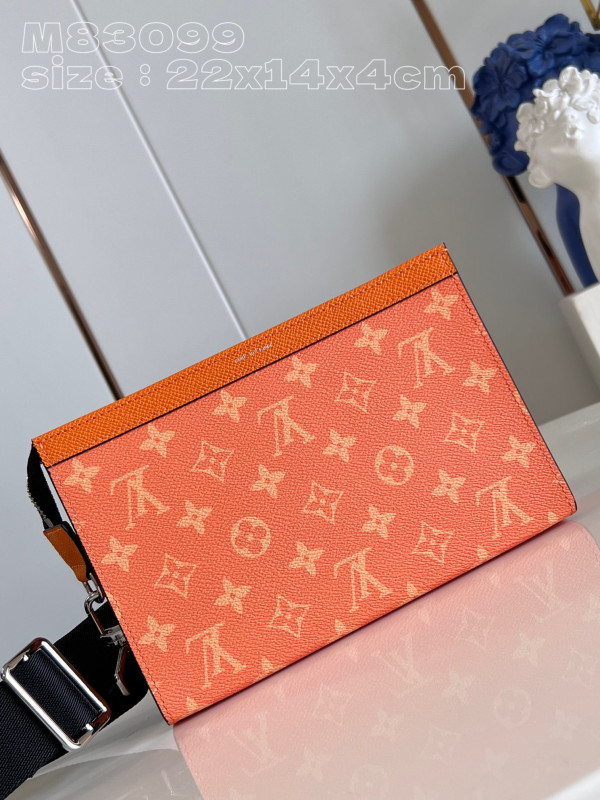 l0*is V*t0n gaston wearable wallet -22*14.5*4.5cm