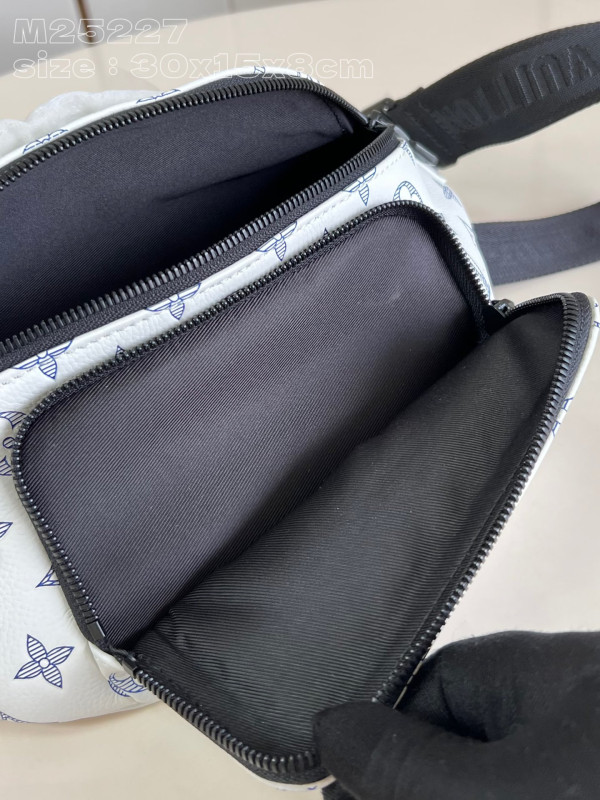 l0*is V*t0n rush bumbag-30*15*8cm