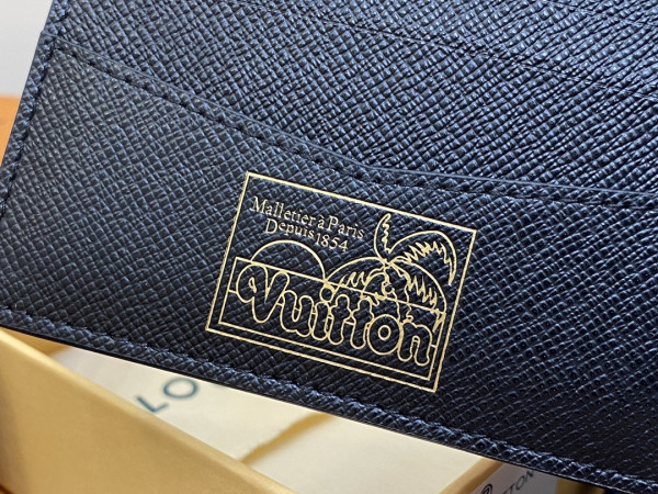 l0*is V*t0n slender wallet-11*8.5*2cm