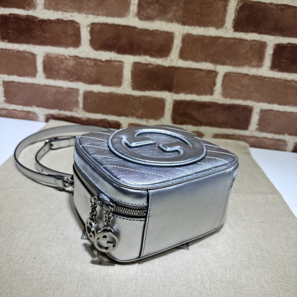 G*u*i blondie top handle bag