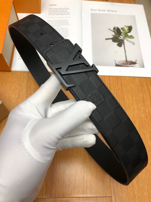 l0*is V*t0n belt
