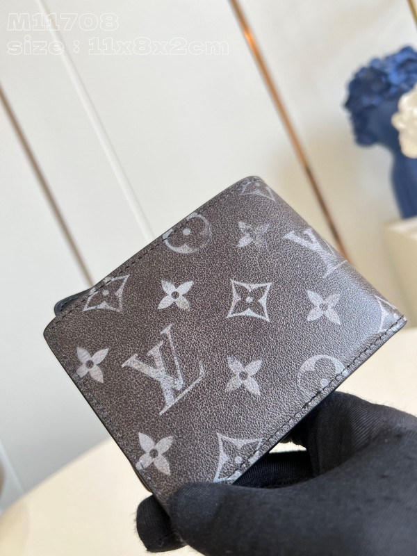 l0*is V*t0n slender wallet-11*8.5*2cm