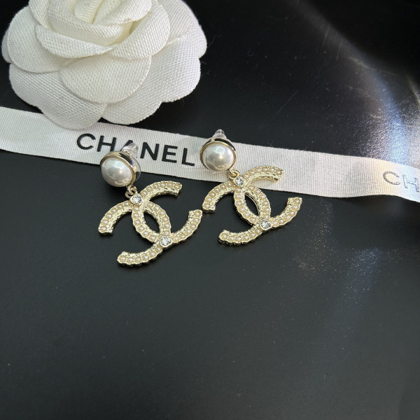 CL EARRINGS