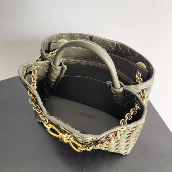 bo*te*ga Ve*ne*ta small andiamo chain-25*22*10.5cm