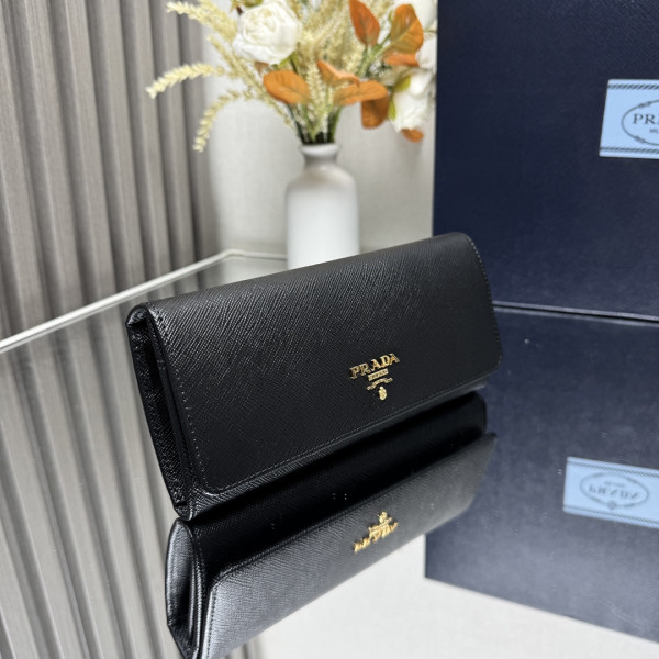 Pra*a large saffiano leather wallet