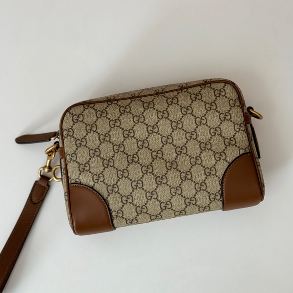 G*u*i gg emblem small crossbody bag