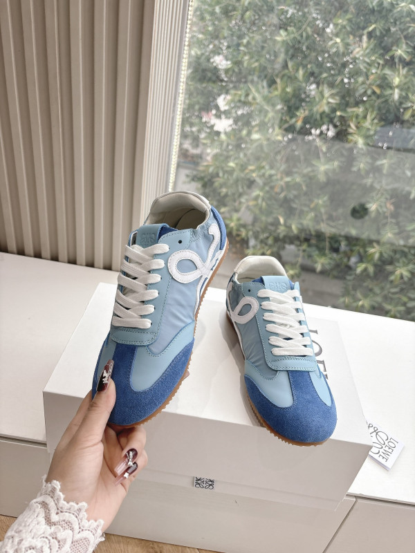 L0ew* ballet runner