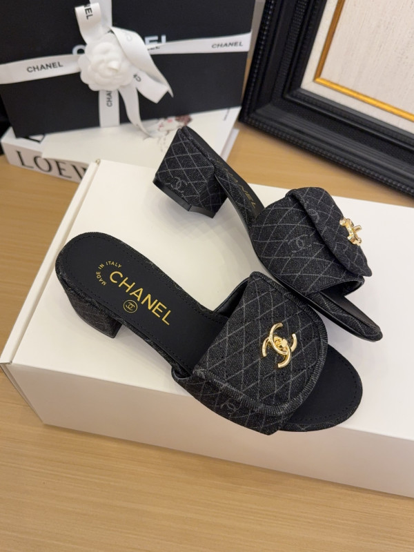 CL SANDALS