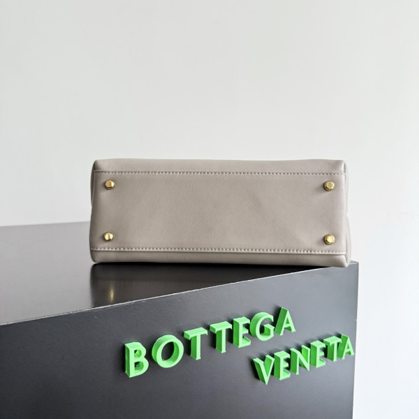 bo*te*ga Ve*ne*ta small ciao ciao- 26*19*10.5cm