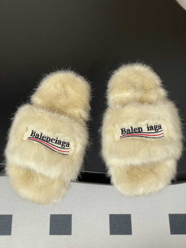 Ba*len*cia*ga slides