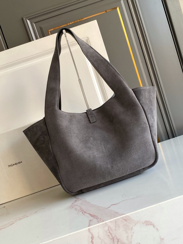 Y*L le 5 À 7 bea in suede